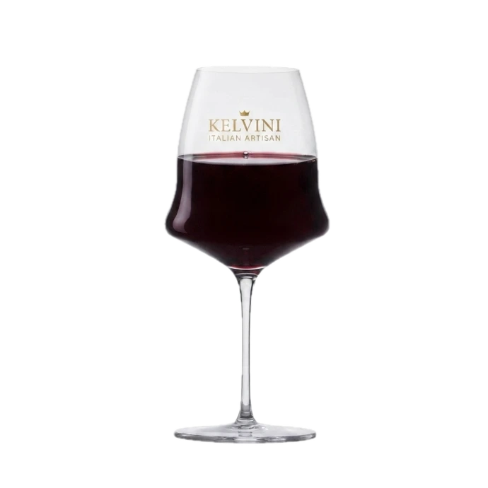 Glas rode wijn voor ragù napoletano