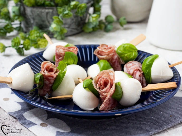 Mozzarellabolletjes met Pharmaham als voorgerecht Kelvnin iyalian artisan