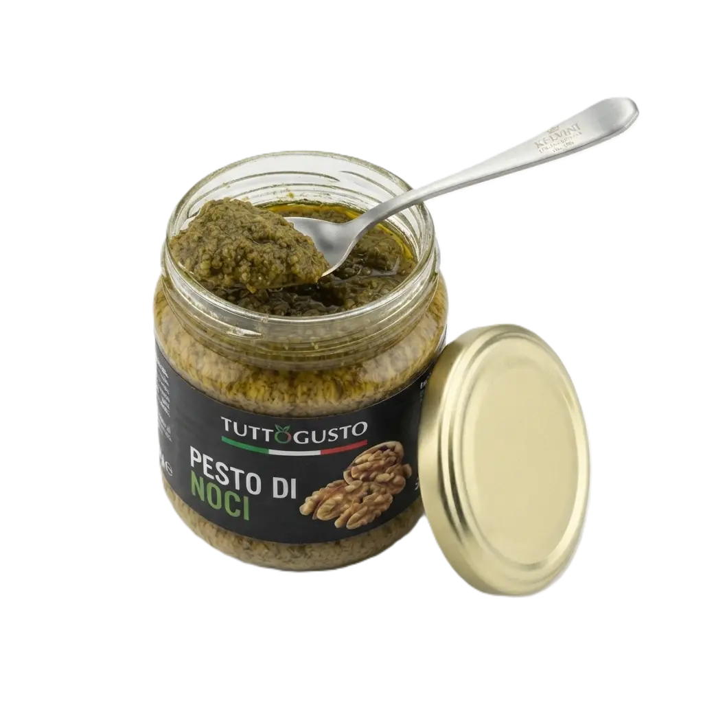 kelvini-tuttogusto-pesto-di-noci-met-lepel.webp