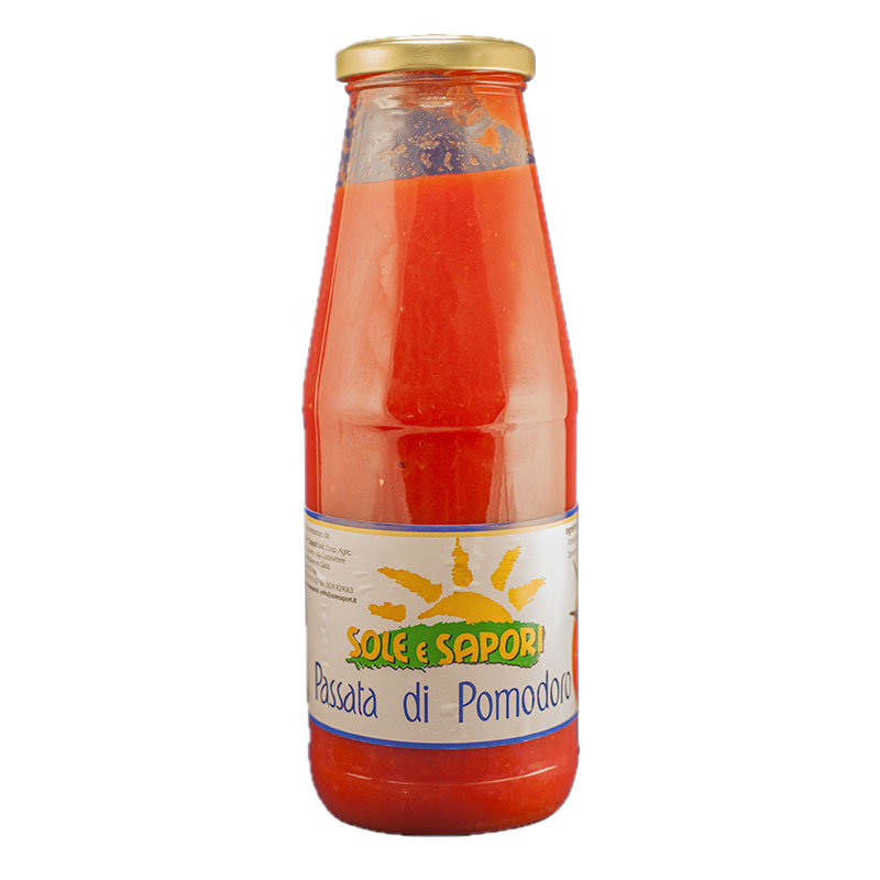 Traditional Tomato Passata – 700 g (1 bottle of tomato purée €5.20 each)